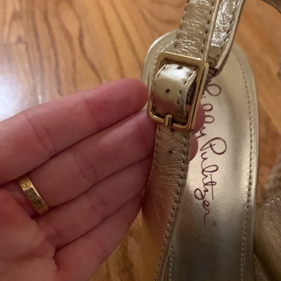 Lilly Pulitzer Gold Wedge- worn once - Picture 6 of 6